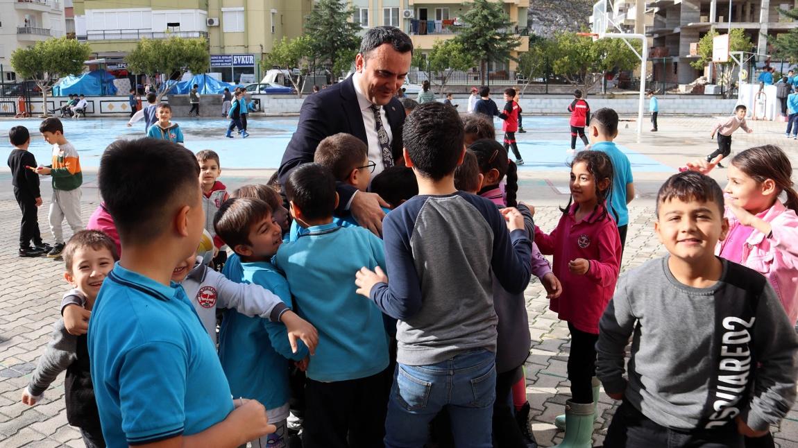 KAYMAKAMIMIZ SAYIN MUSA KAZIM ÇELİK OKULUMUZU ZİYARET ETTİ